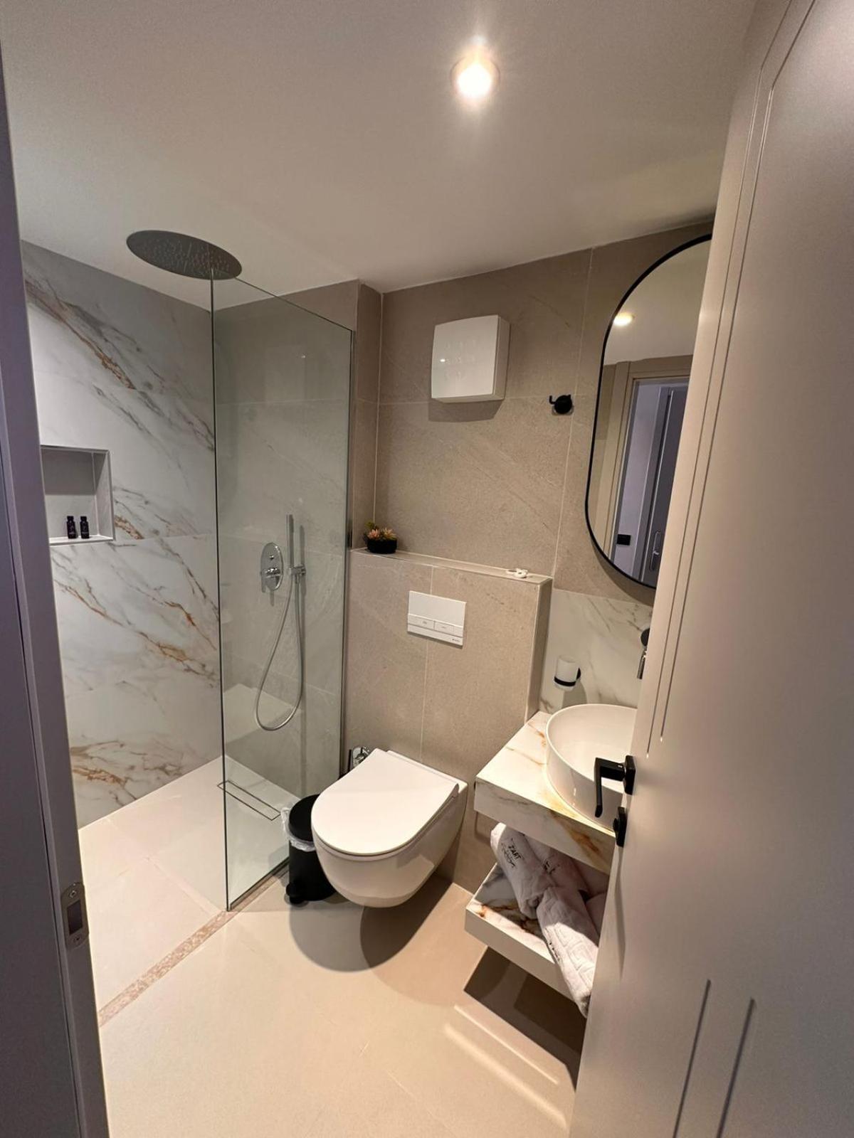 Z Art Hotel Kruje Luaran gambar