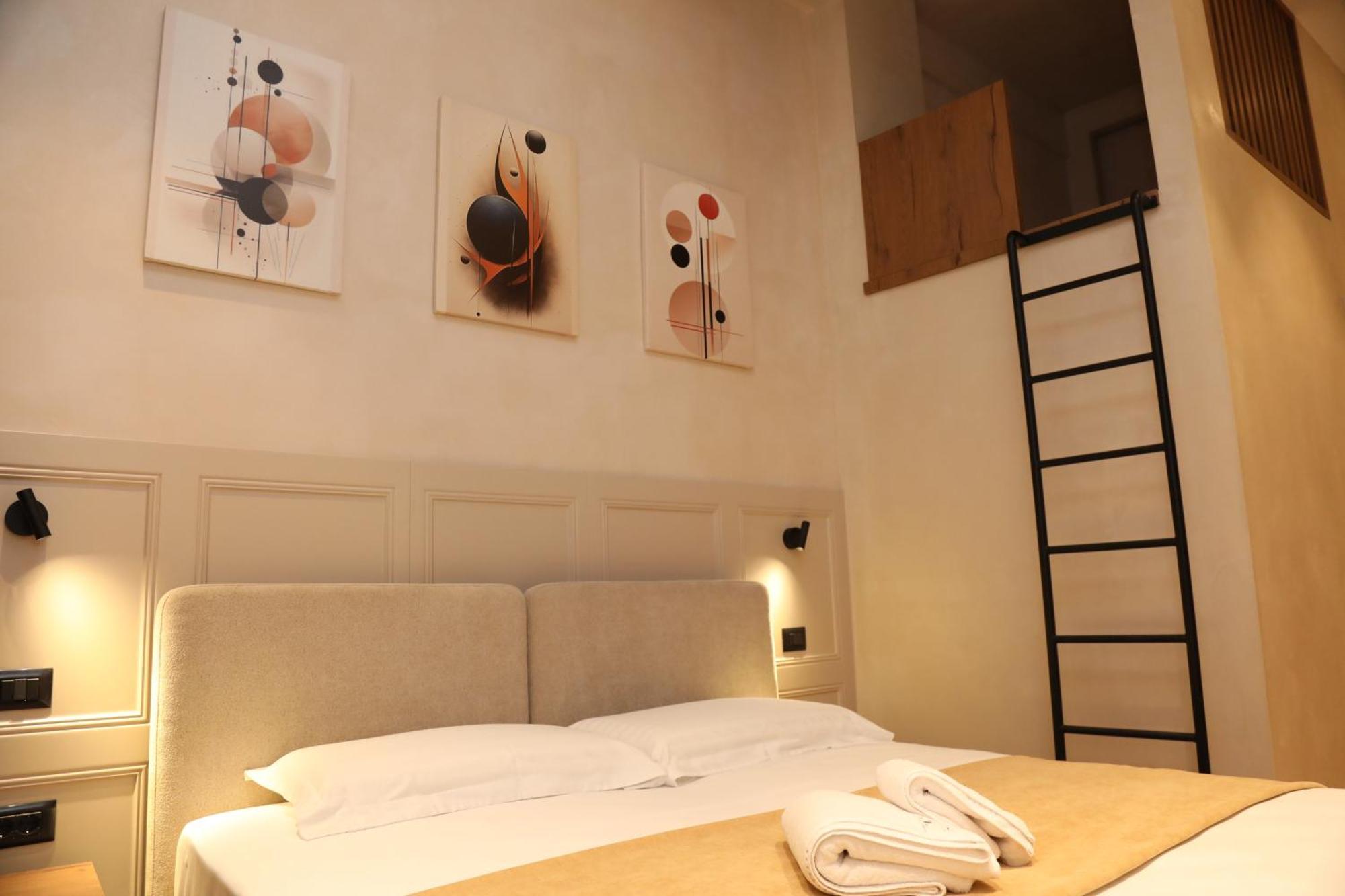 Z Art Hotel Kruje Luaran gambar