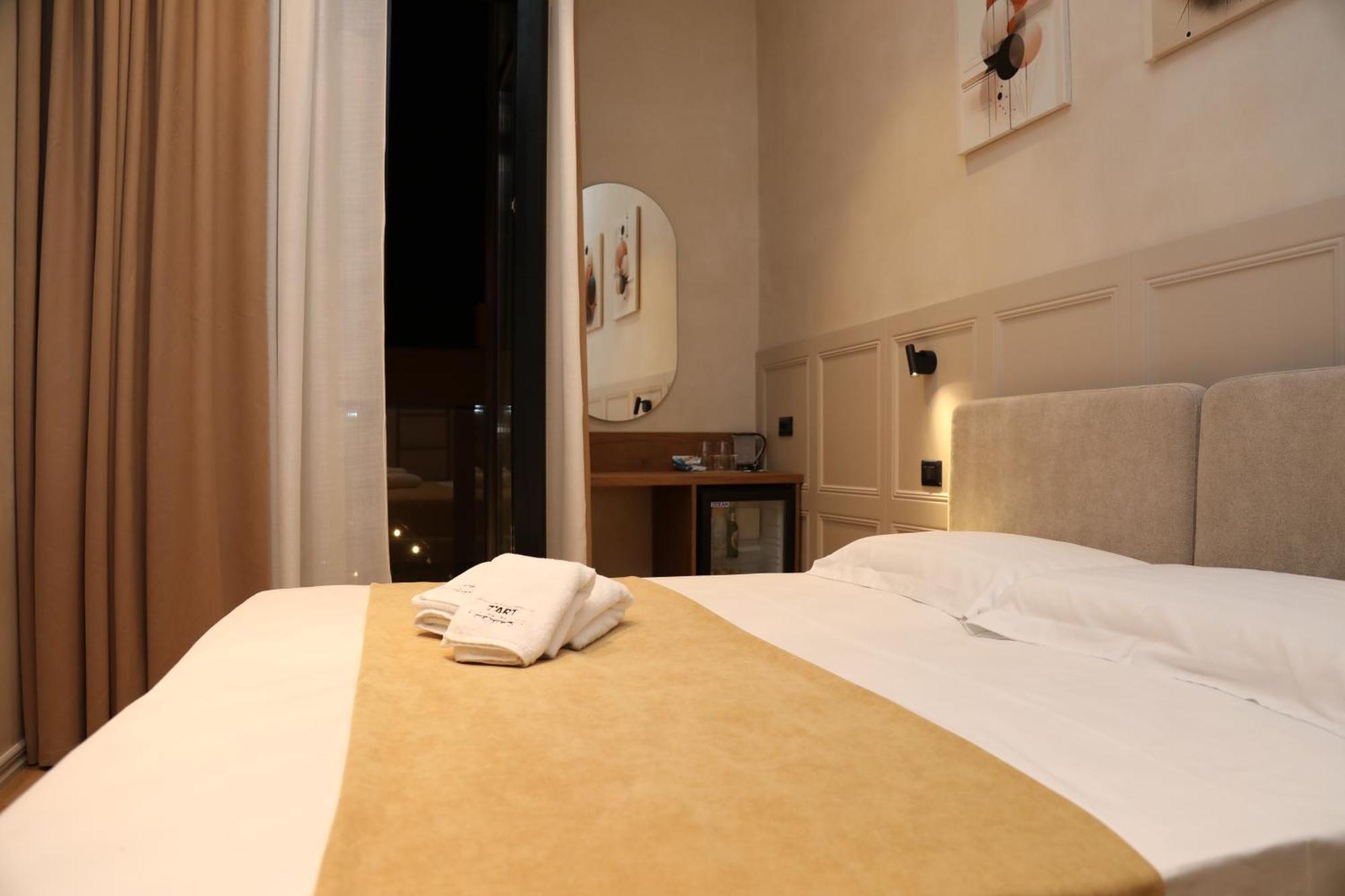 Z Art Hotel Kruje Luaran gambar