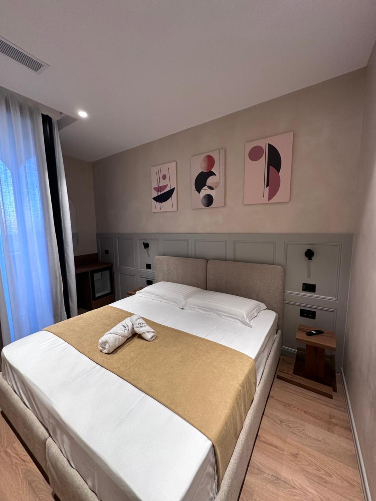 Z Art Hotel Kruje Luaran gambar